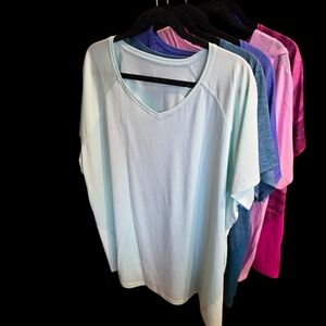 3X Set Of 5 Tek Gear Drytek Women's Ultra Cool Lightweight V-Neck Tops